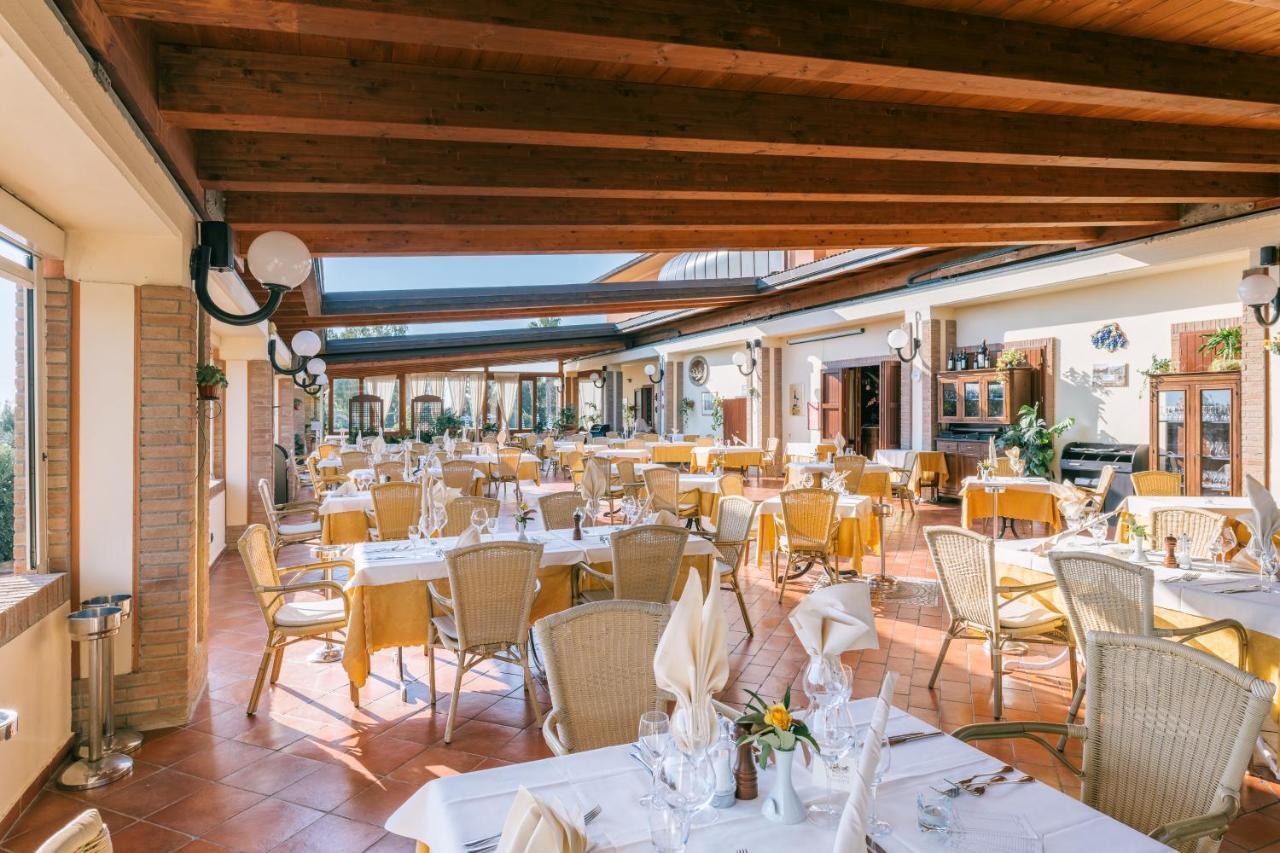 Agrihotel Elisabetta Collemezzano Εξωτερικό φωτογραφία