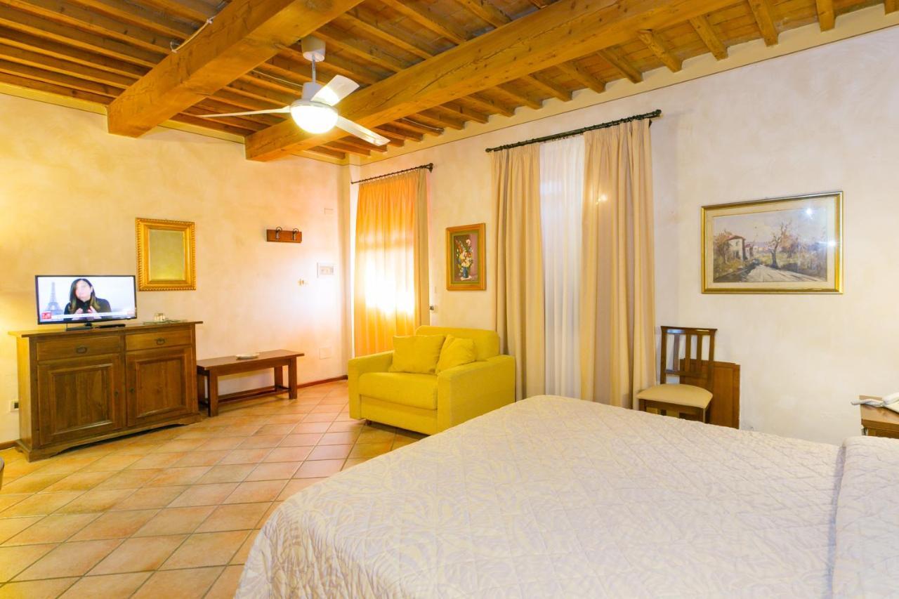 Agrihotel Elisabetta Collemezzano Εξωτερικό φωτογραφία