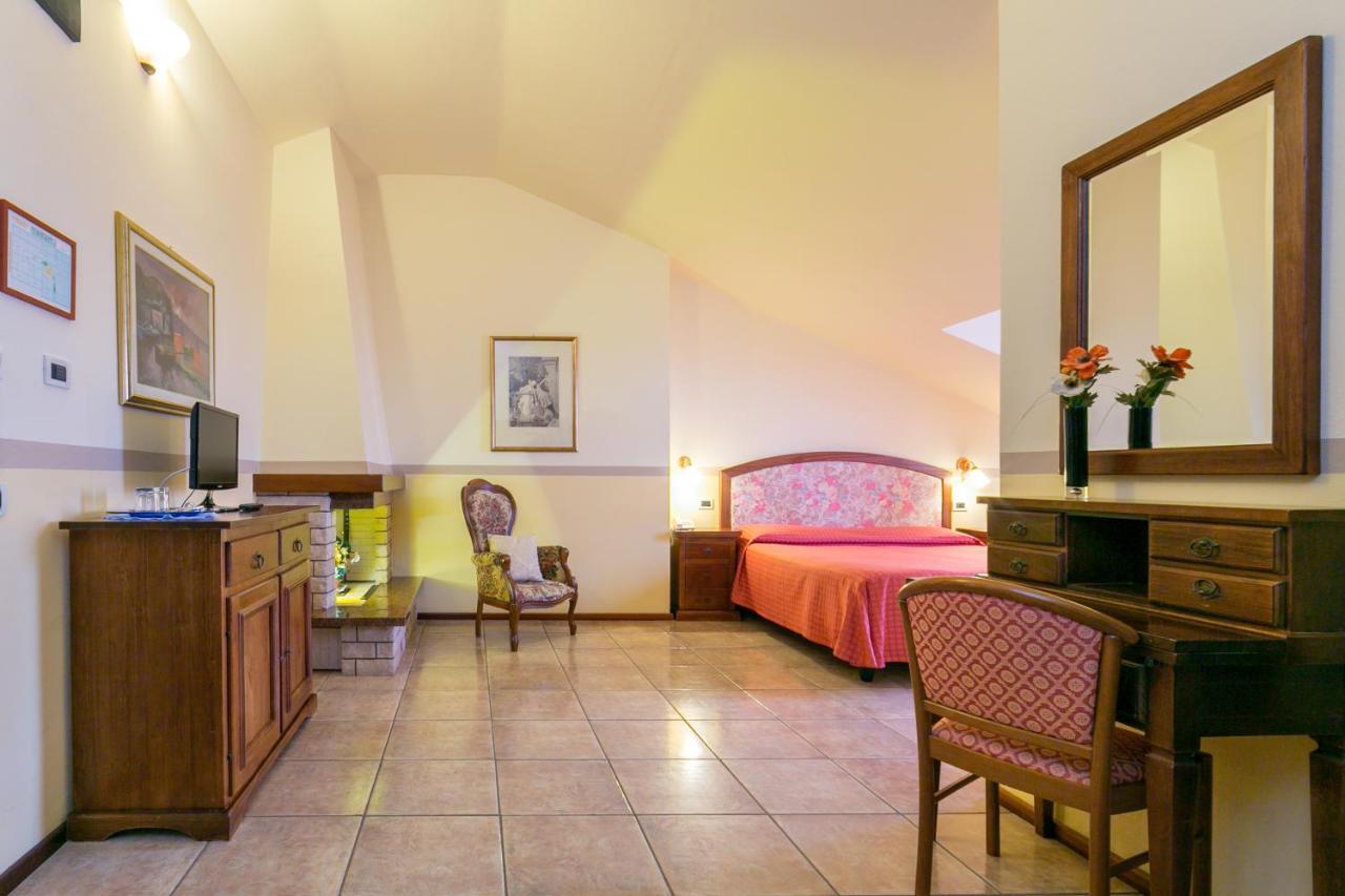 Agrihotel Elisabetta Collemezzano Εξωτερικό φωτογραφία